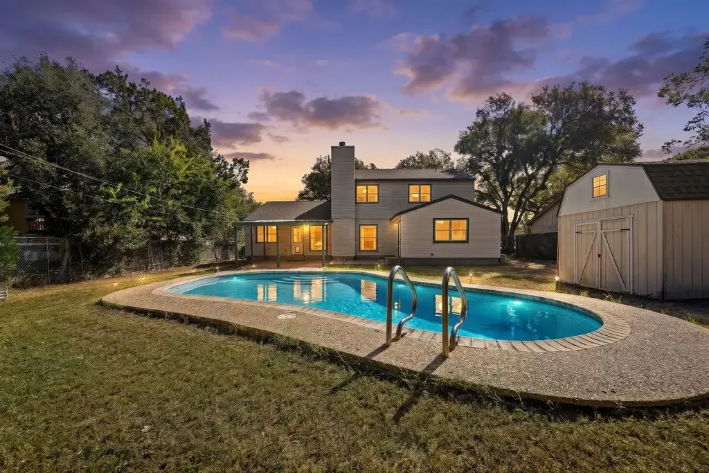 1702 Oakridge Dr, Round Rock