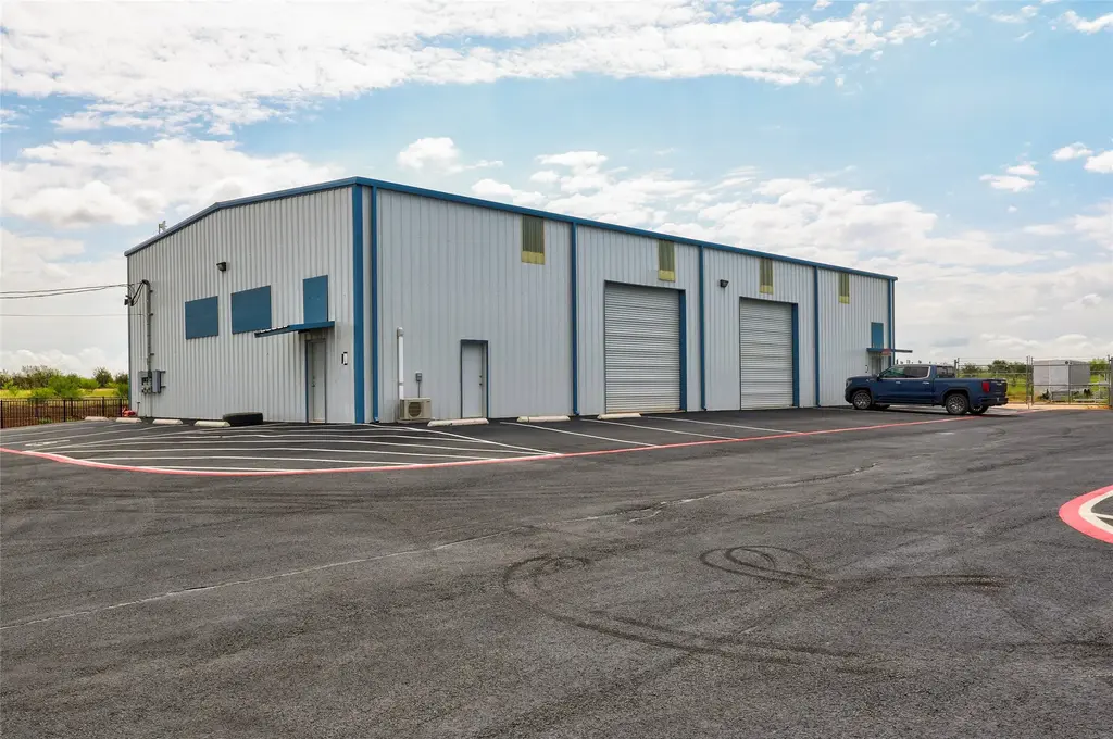 1000 County Road 308 Ctr, Jarrell