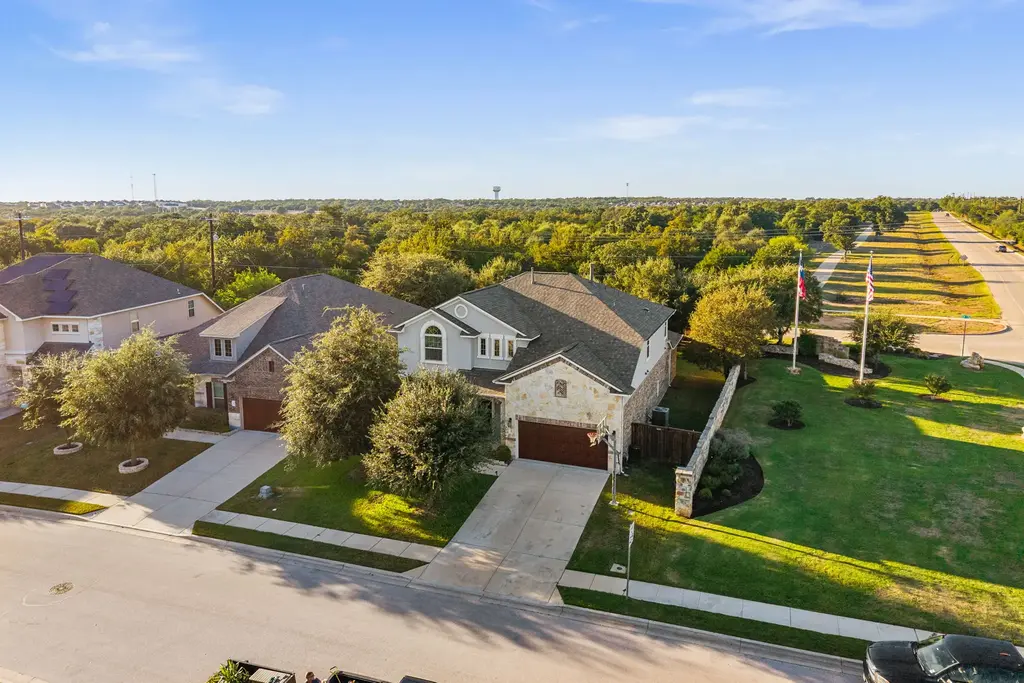 104 Cross Timbers Dr, Georgetown