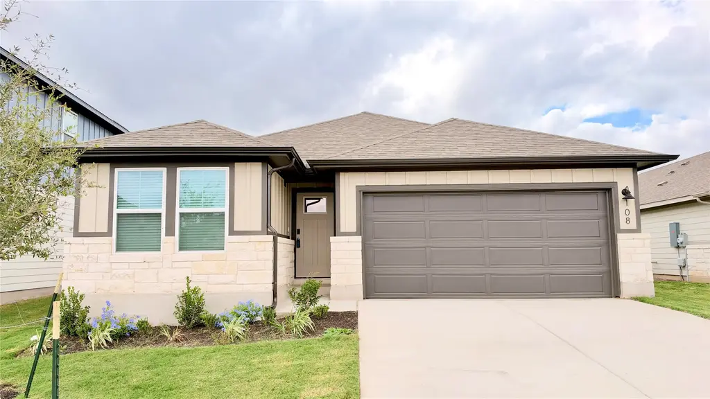 108 Woodbrook Dr, Georgetown
