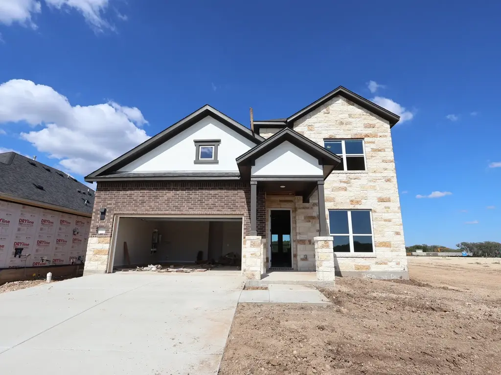 350 George Harper St, Buda
