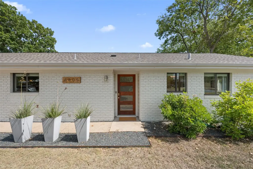 8805 Leisure Dr, Austin