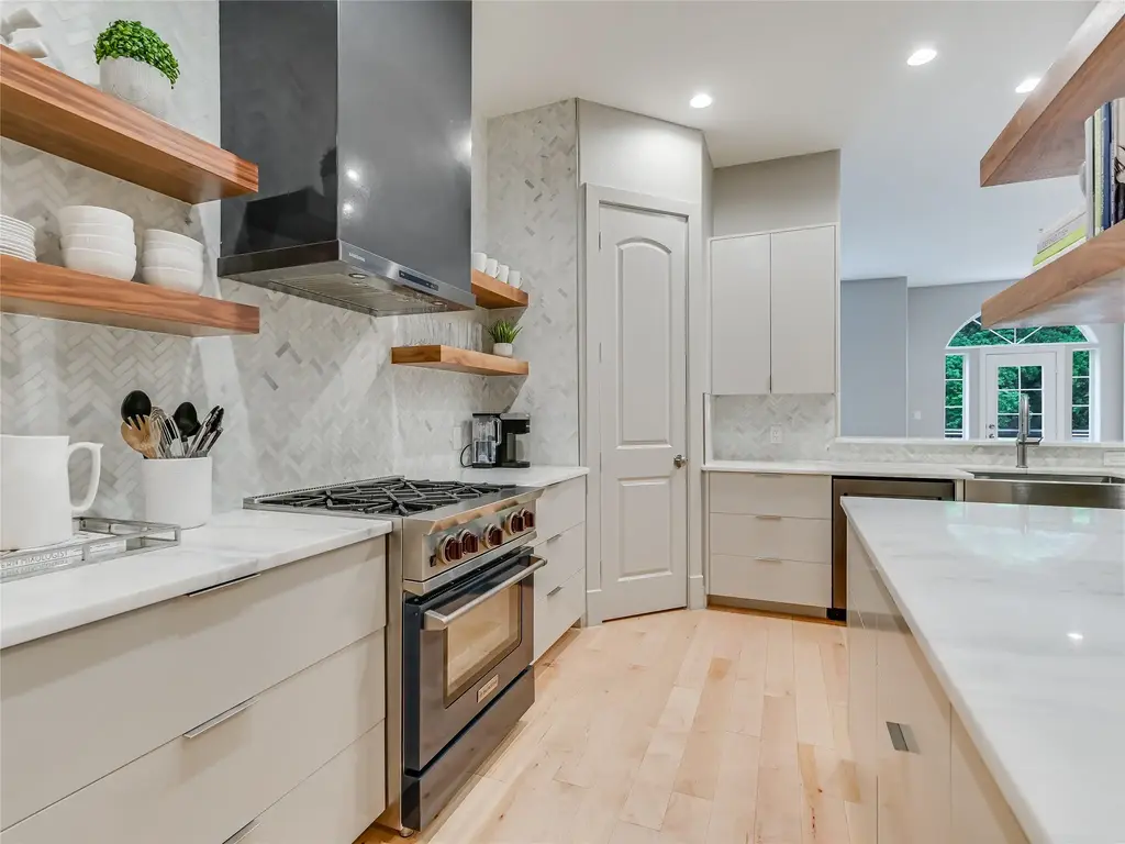 1529 Barton Springs Rd 13, Austin