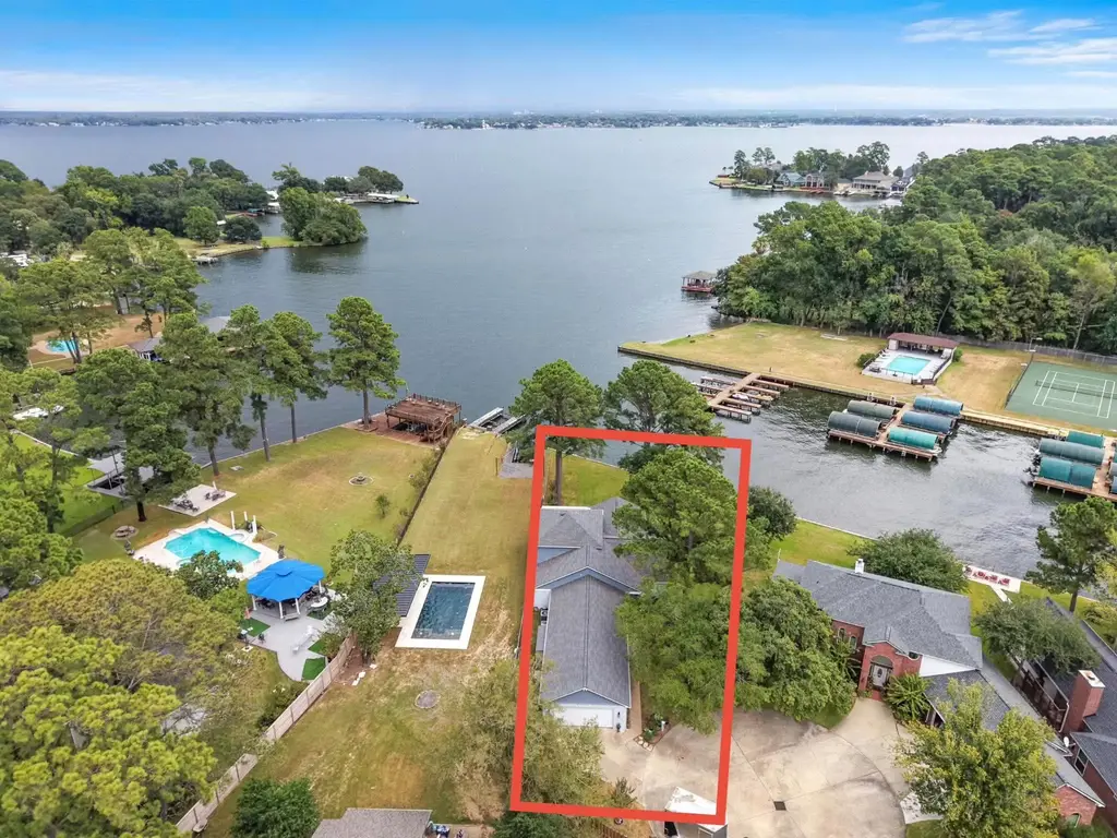 201 Lake Walden Cv, Montgomery