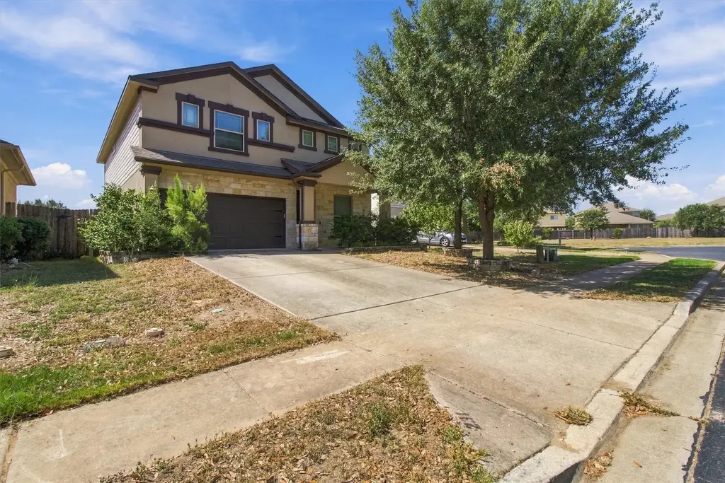 231 Fletcher Bnd, Buda