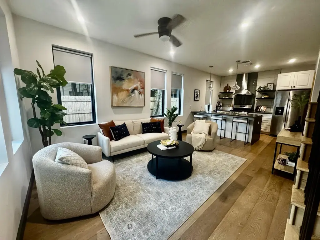 5307 Harmon Ave 2, Austin