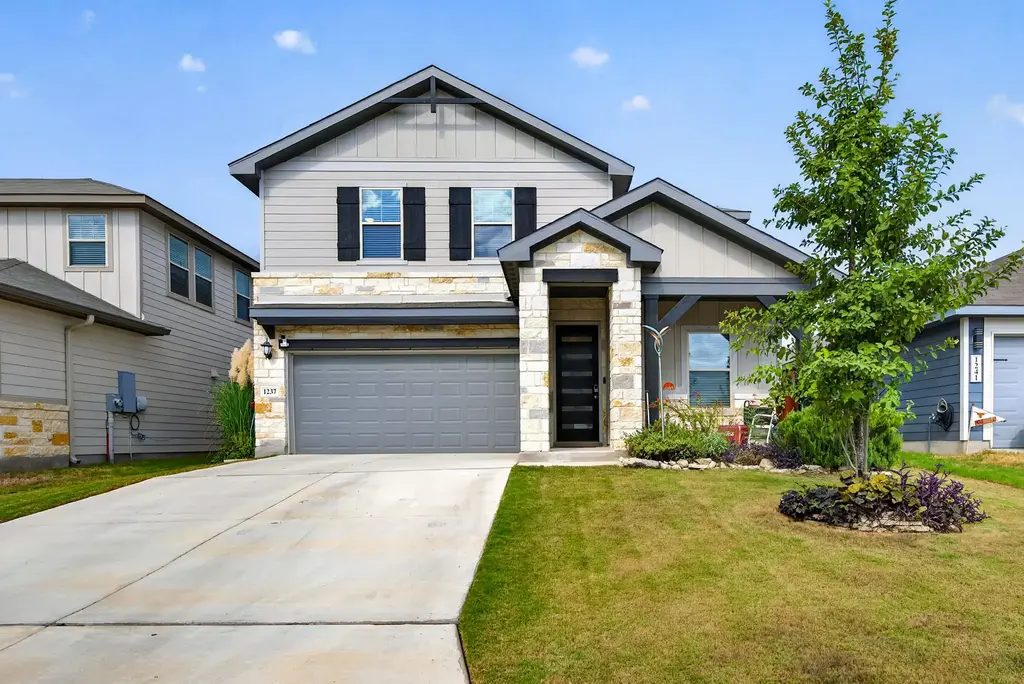 1237 Ella Crossing Xing, New Braunfels