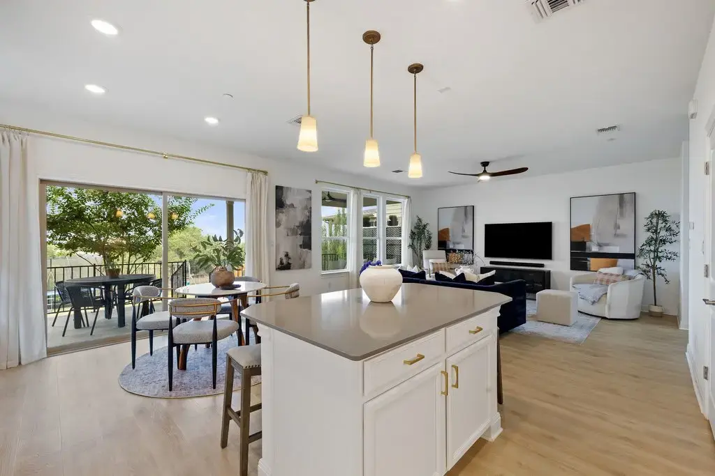 17316 Hattie Trce, Austin