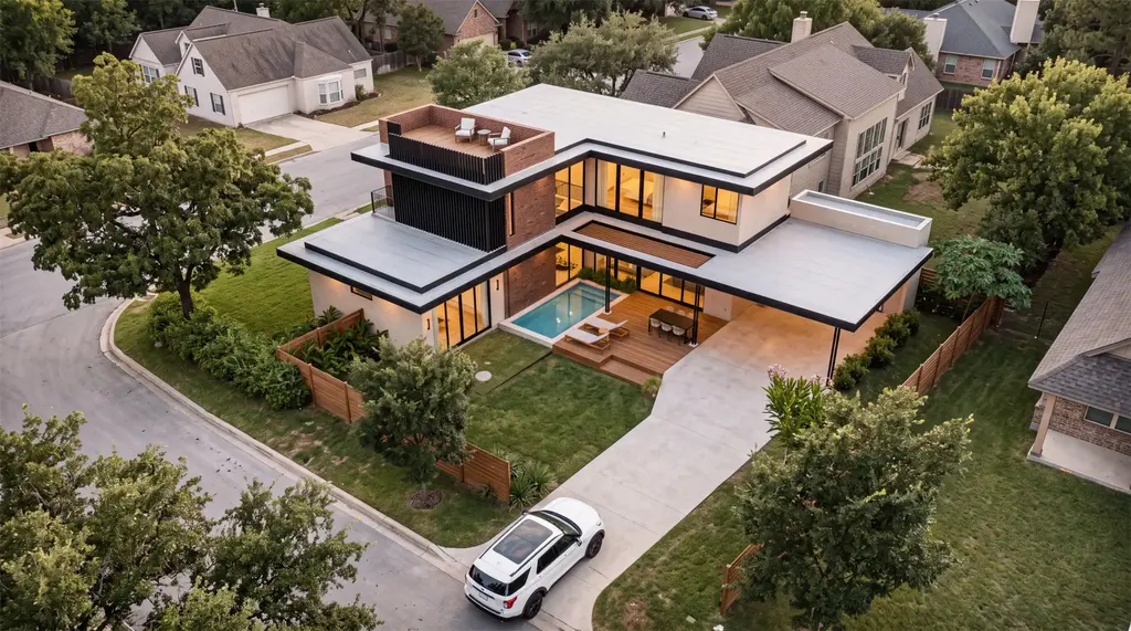 2707 E Side Dr, Austin