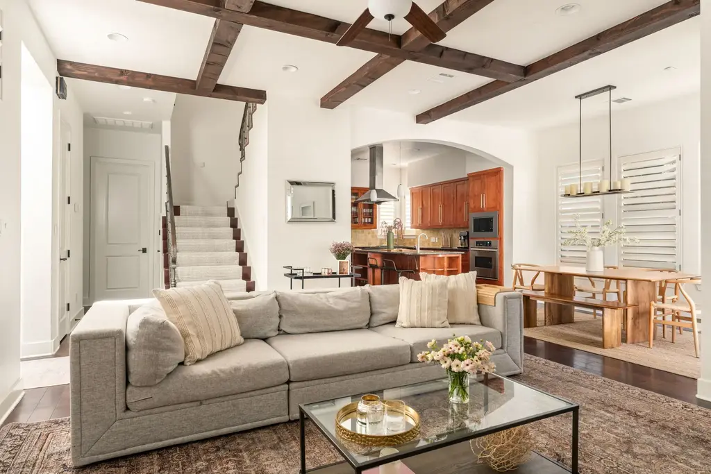 2324 Kinney Rd, Austin