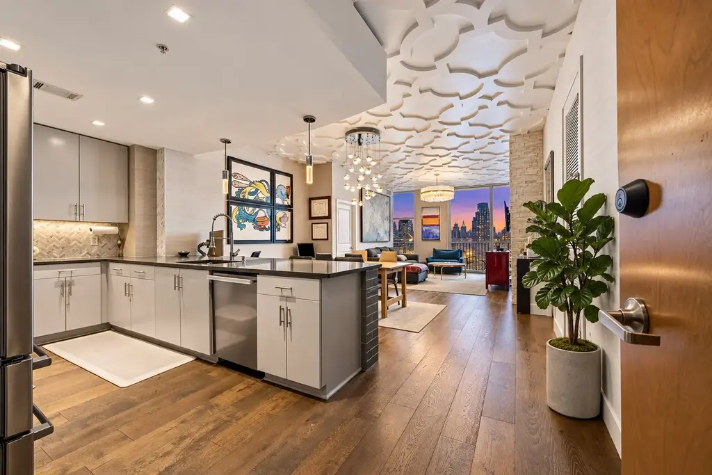360 Nueces St 3409, Austin