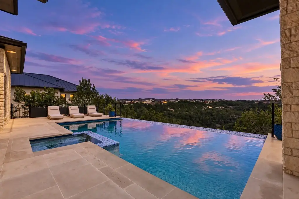 7309 Davenport Divide Rd, Austin