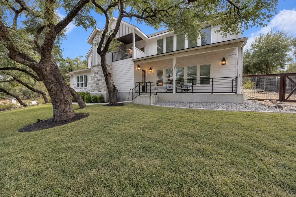 501 Alva Dr, Spicewood