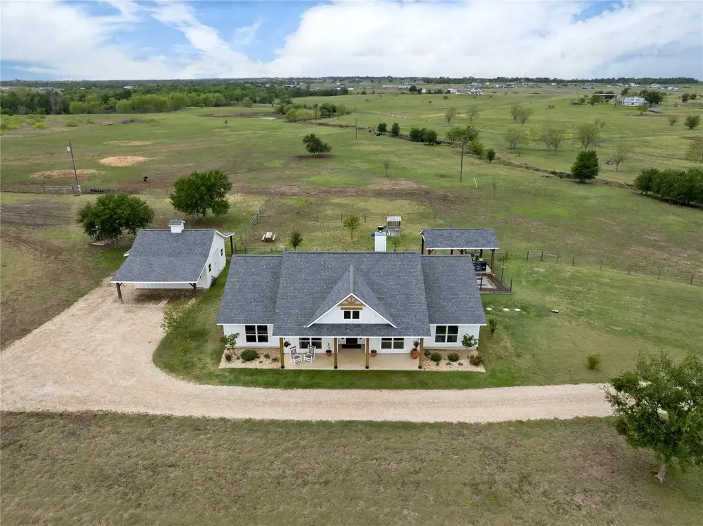 1854 County Road 464 (47+ac), Elgin
