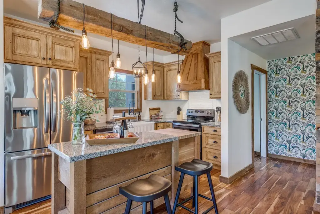 3498 Grape Creek Rd, Fredericksburg