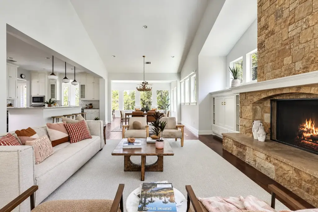 1296 Trebled Waters Trl, Driftwood