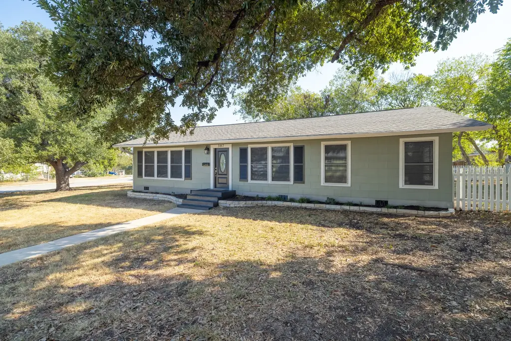 307 N Black St, Round Rock