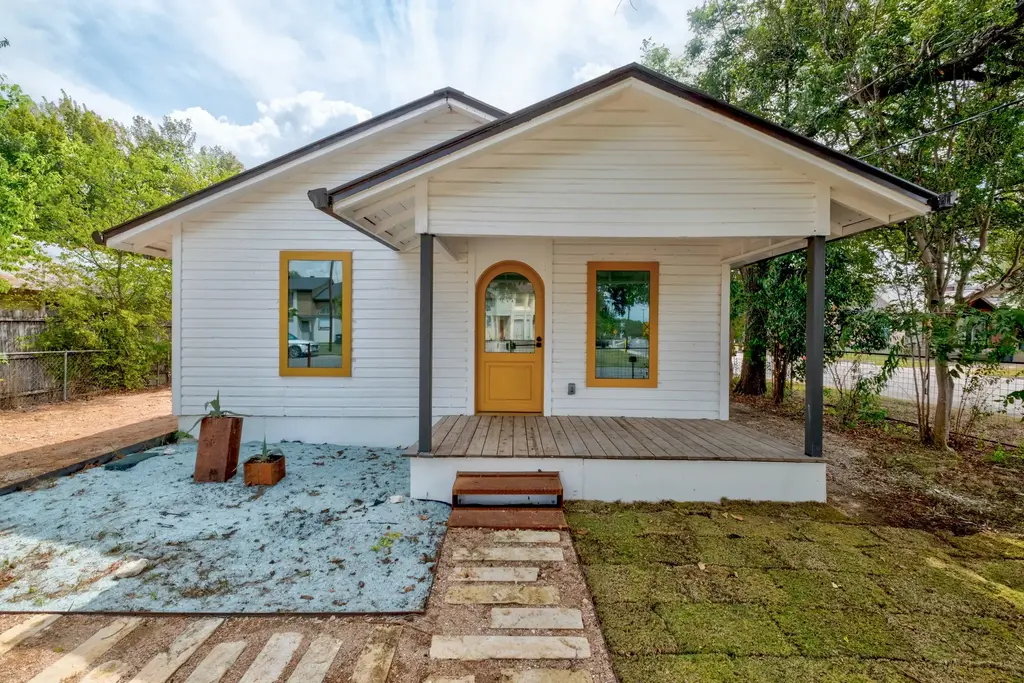 1595 Katy St, New Braunfels