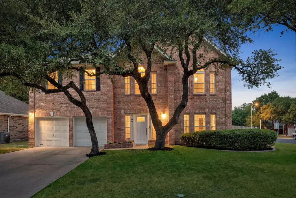 9100 Amanda Dr, Austin