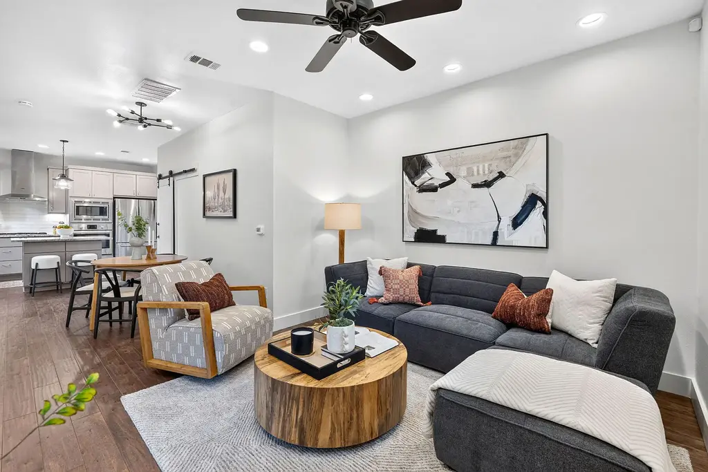 1311 Justin Ln A, Austin