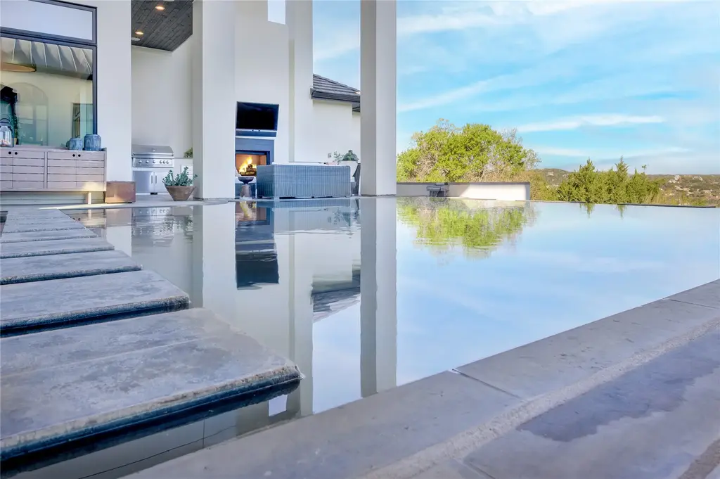 4300 Derrick Cv, Spicewood