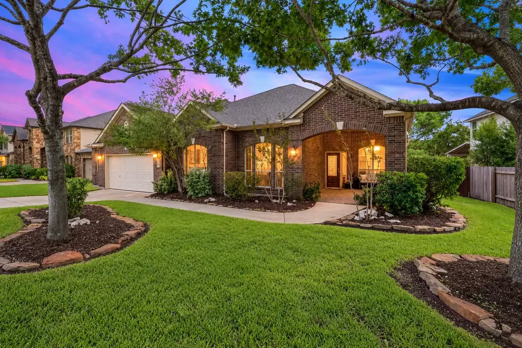 808 Canyon Springs Dr, Cedar Park