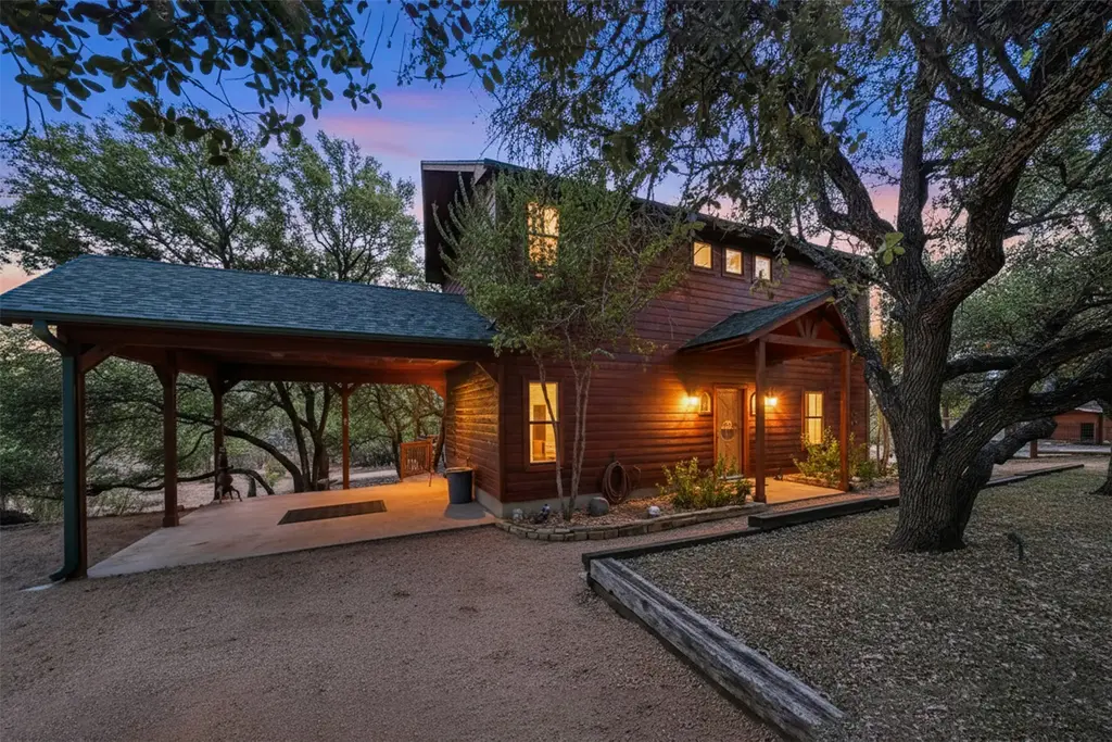 601 Echo Dr, Spicewood