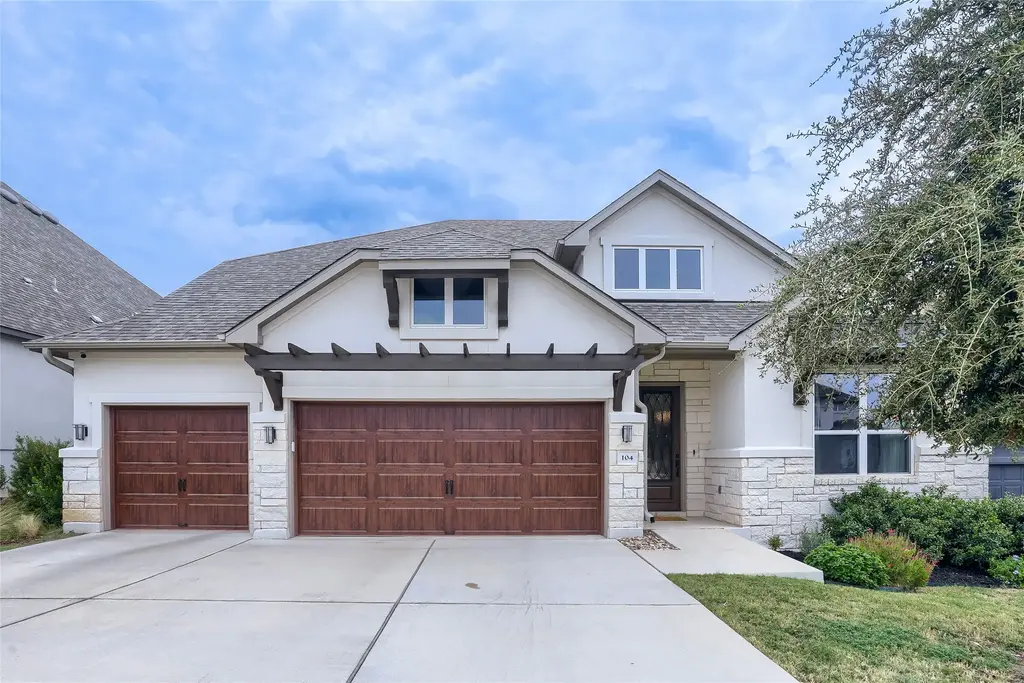 104 Eagle Pass Trl, Georgetown