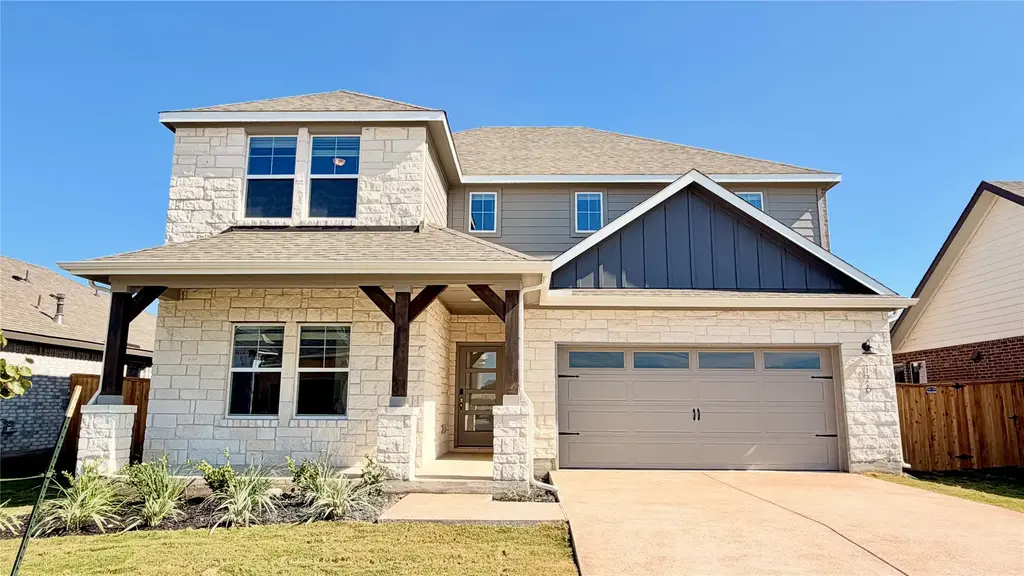 176 Leland Ave, Buda