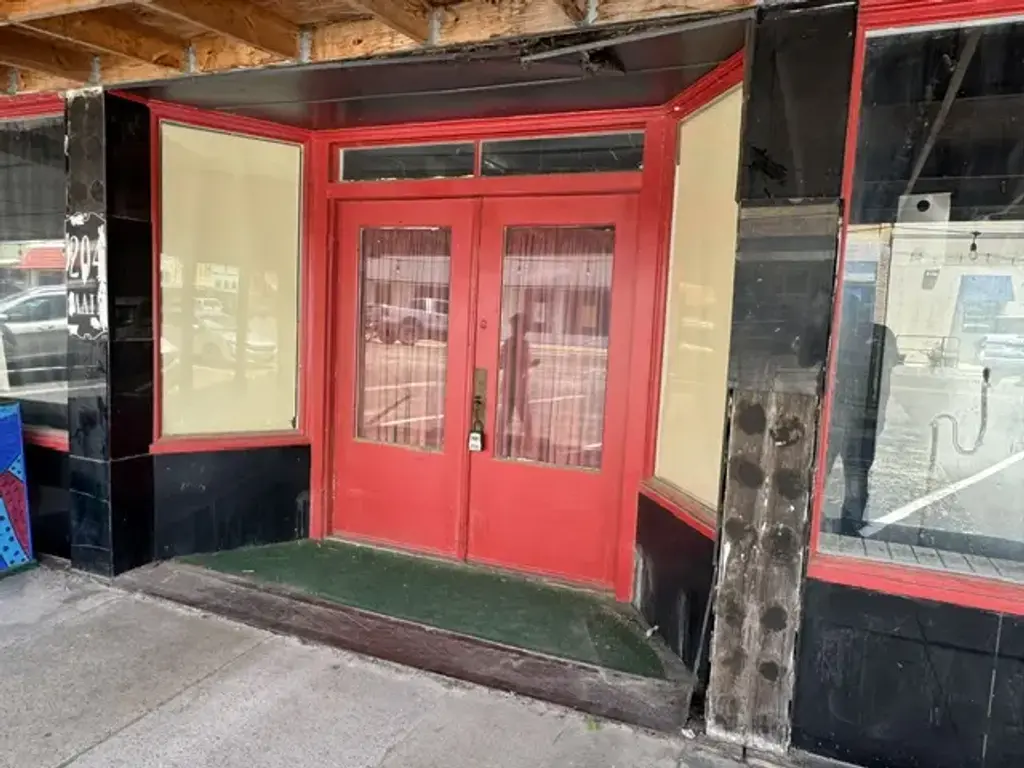 204 Main St, Smithville