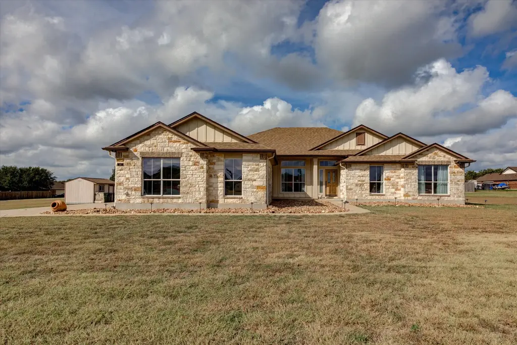 104 S Buckboard, Liberty Hill