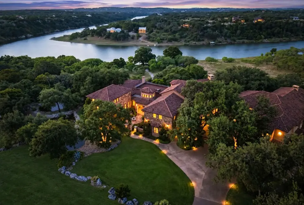 3220 Fall Creek Estates Dr, Spicewood