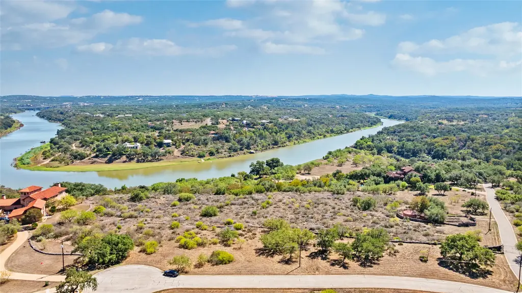 3224 Fall Creek Estates Dr, Spicewood