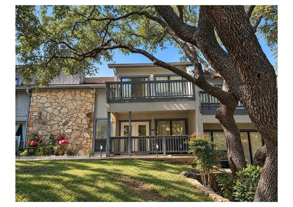 307 Crest Vw 4, Horseshoe Bay