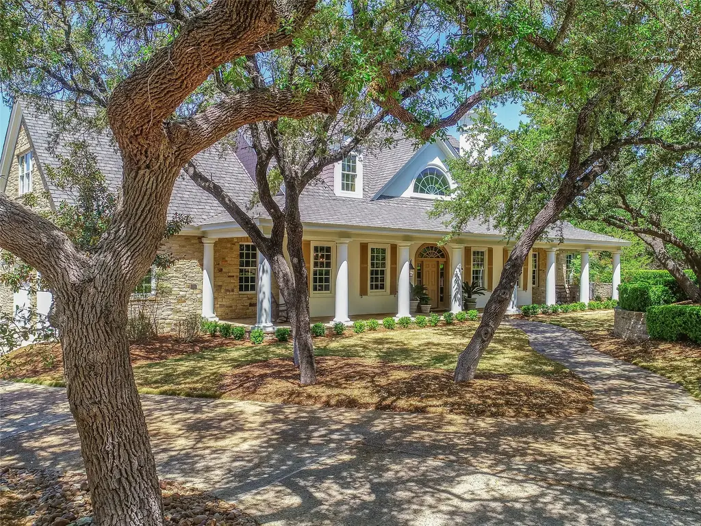 914 Moonlight Dr, Canyon Lake