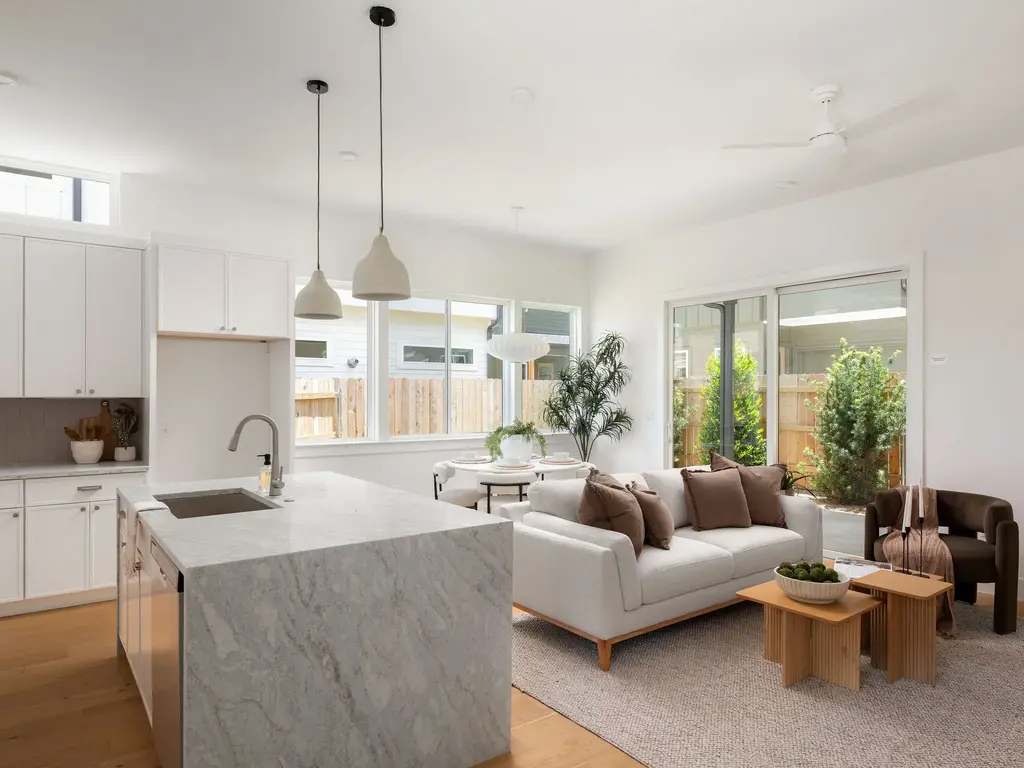 6407 Bradsher I, Austin