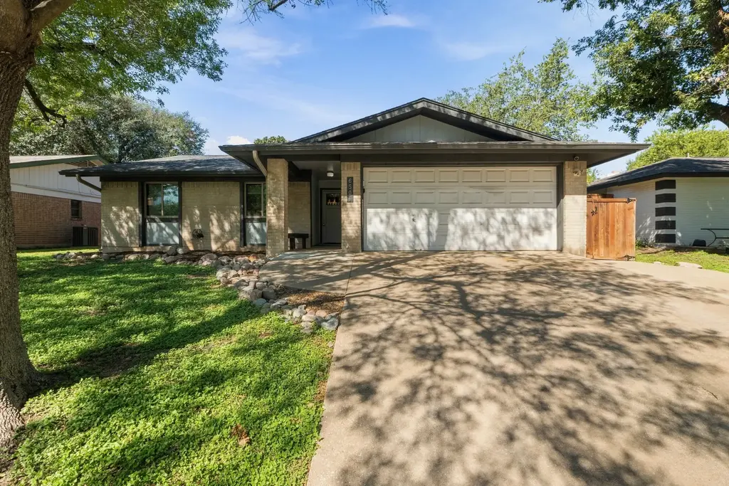 6504 Sunnysky Way, Austin
