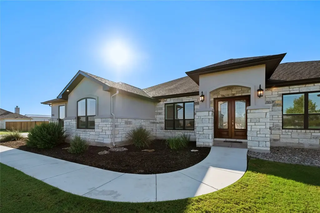 955 Inka Rd, Salado