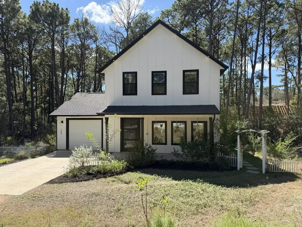 105 Mokolii Ct, Bastrop