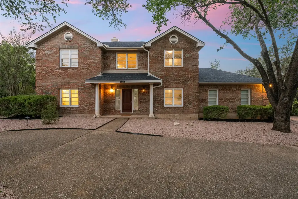9001 Glenlake Dr, Austin