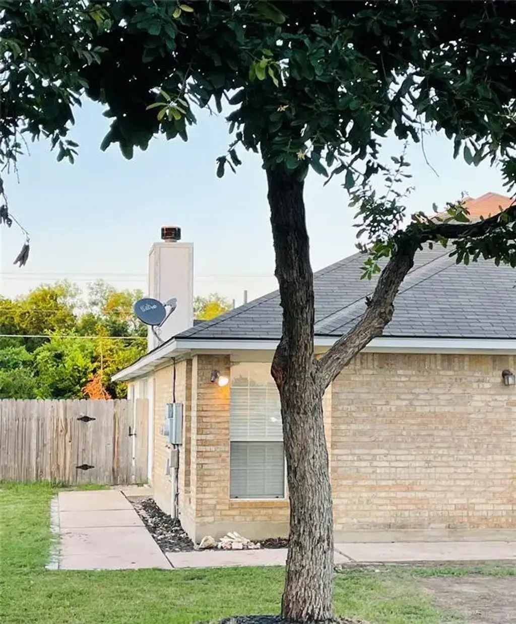 213 Axis Deer Trl A, Hutto