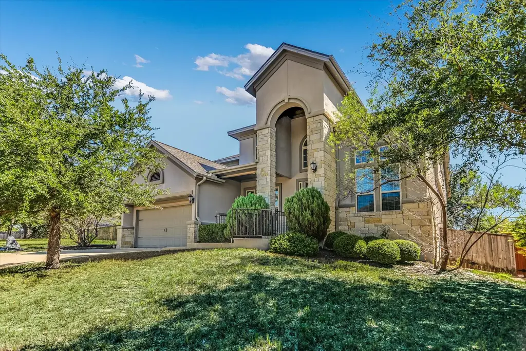 2112 Peoria Dr, Leander