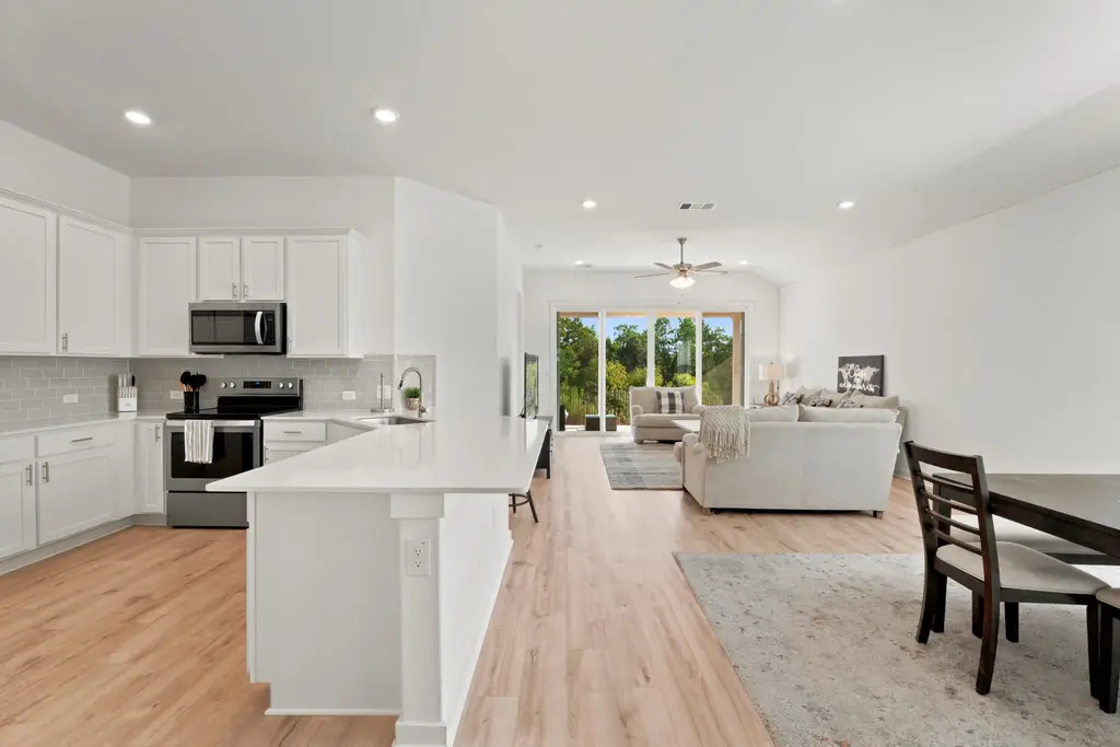 421 Peace Pipe Way, Georgetown