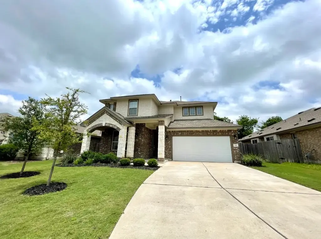 218 Summer Pointe Dr, Buda