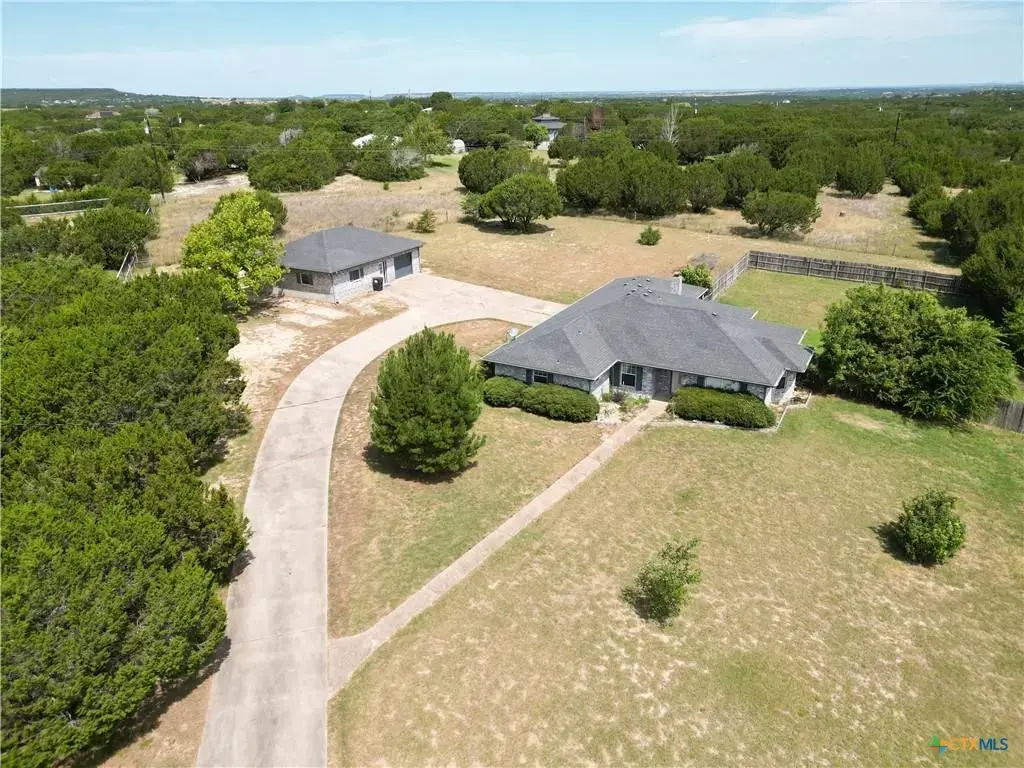 875 Spring Creek Ln, Copperas Cove