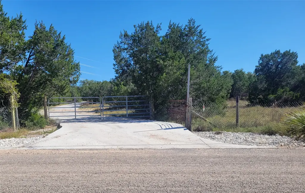 648 Bonita Dr, Blanco