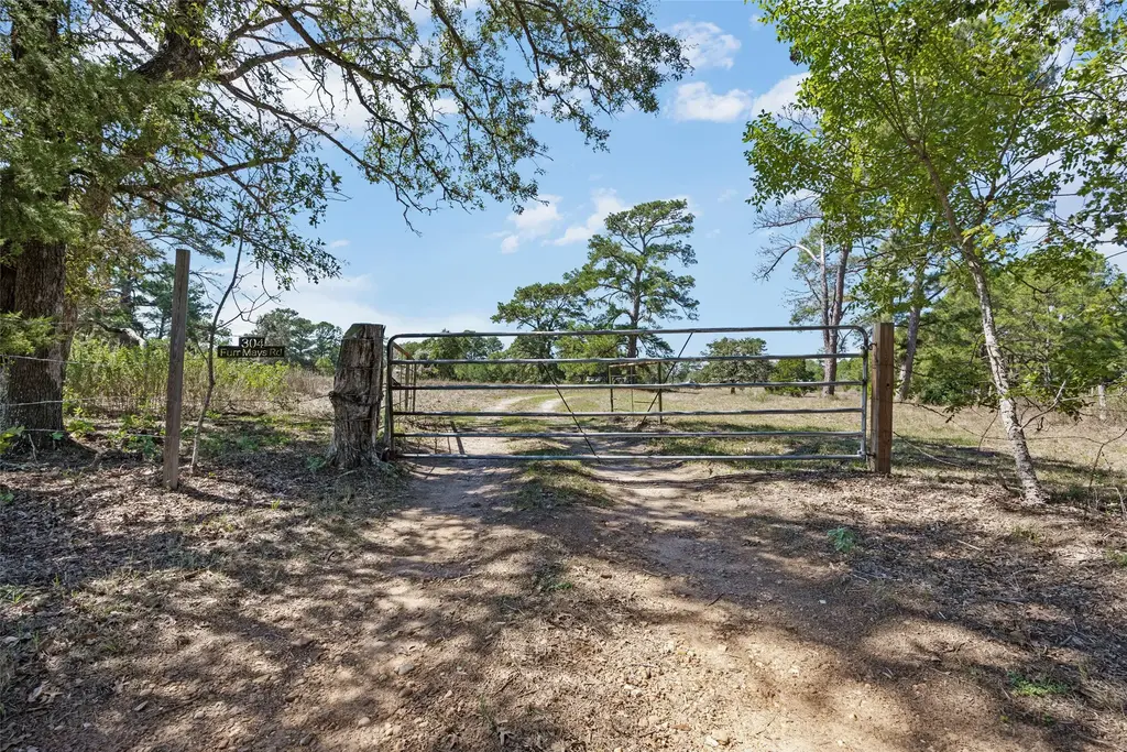 304 Furr Mays Rd, Smithville