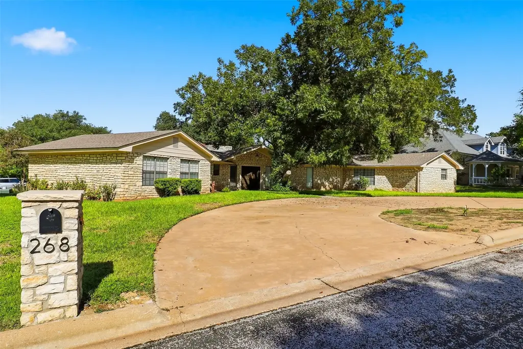 268 Quail St, Meadowlakes