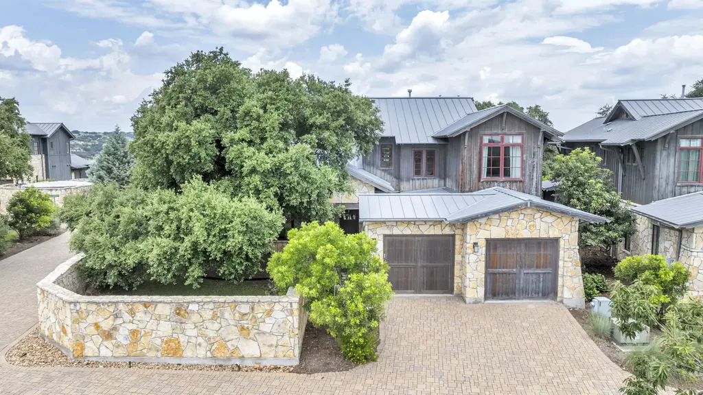 19404 Bold Venture Dr 17, Spicewood