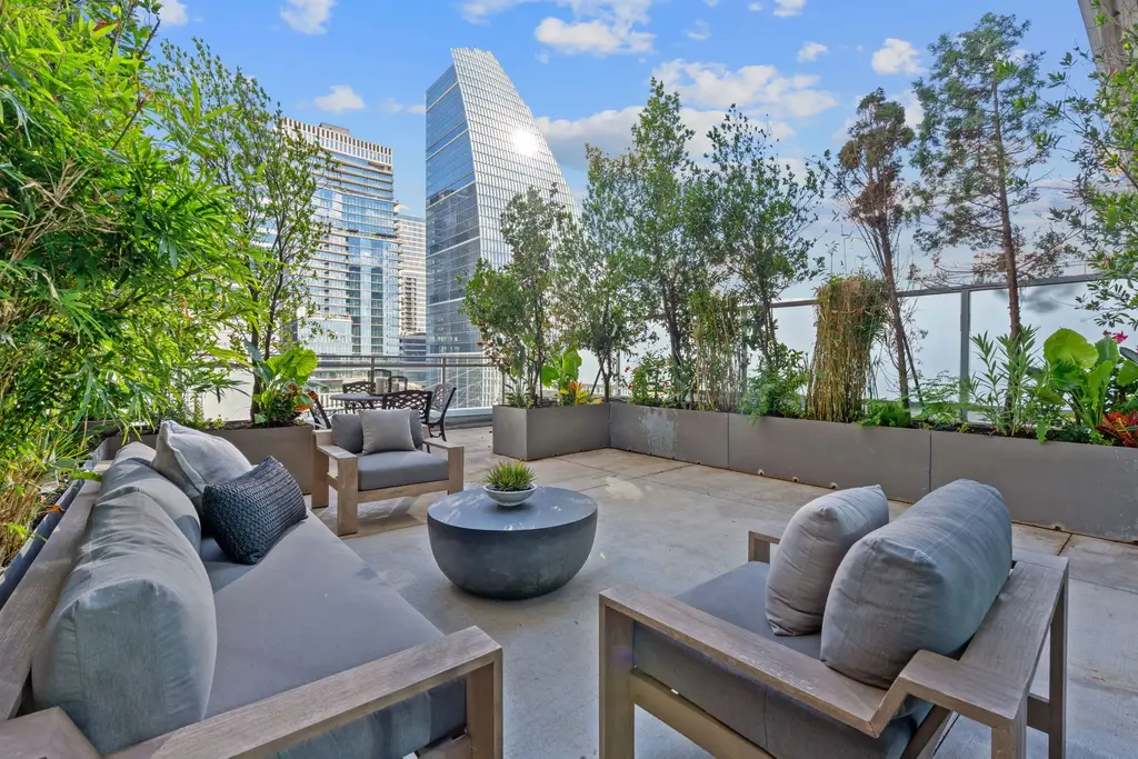 222 West Ave 1005, Austin